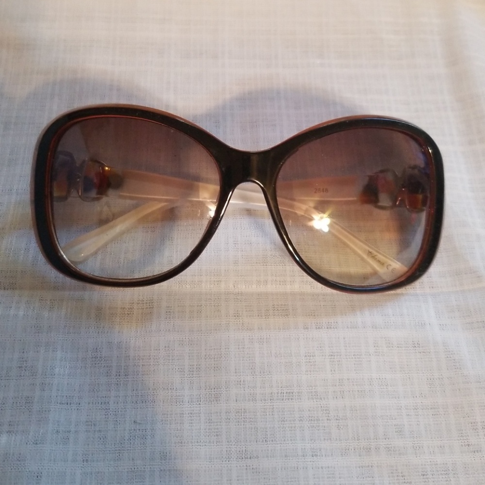 Brand new sunglasses
